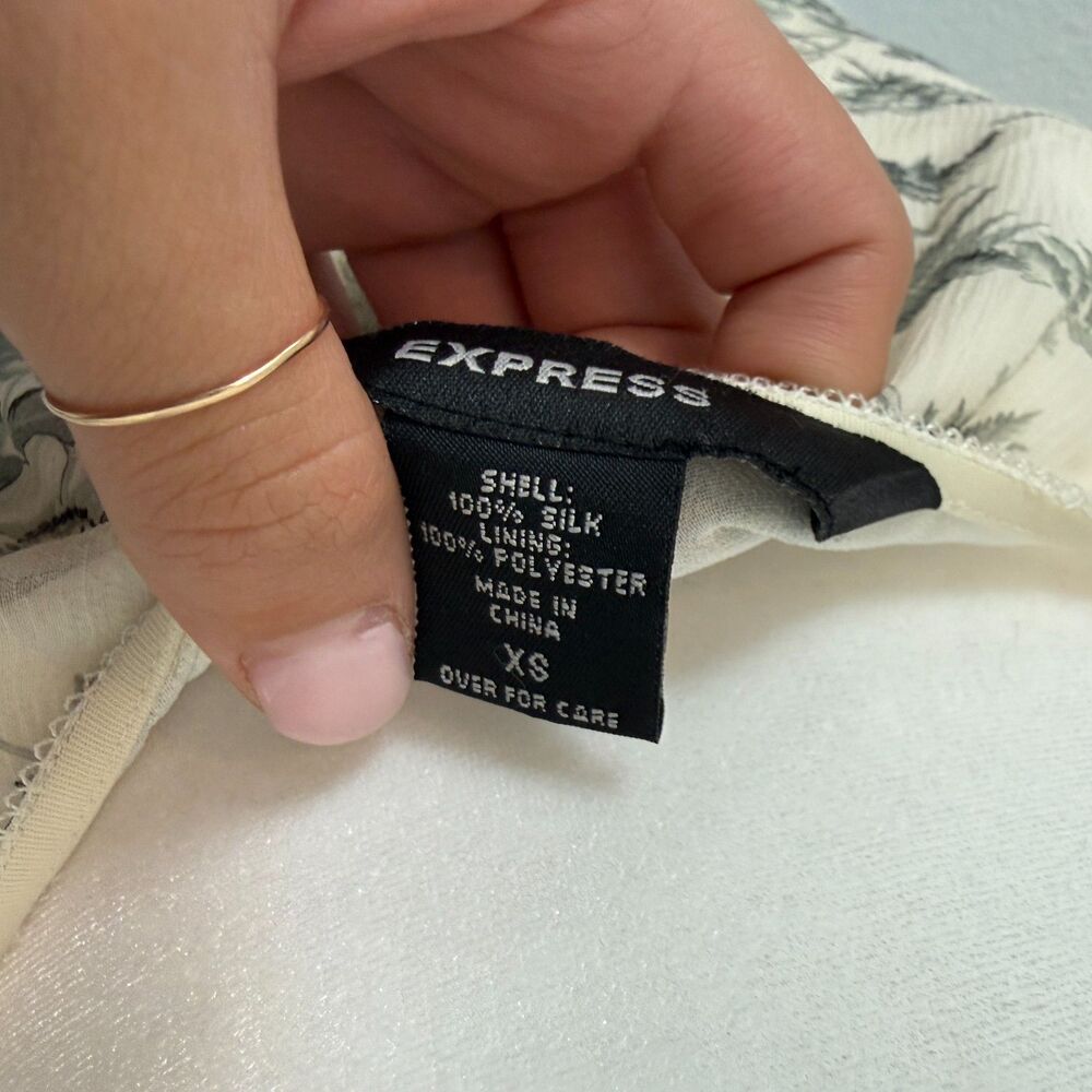 Vintage Express Ivory/Gray Floral Midi Skirt 100% Silk 90s Whimsical Fairy Sz XS - Picture 3 of 3